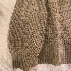 American Eagle Brown waffle knit sweater